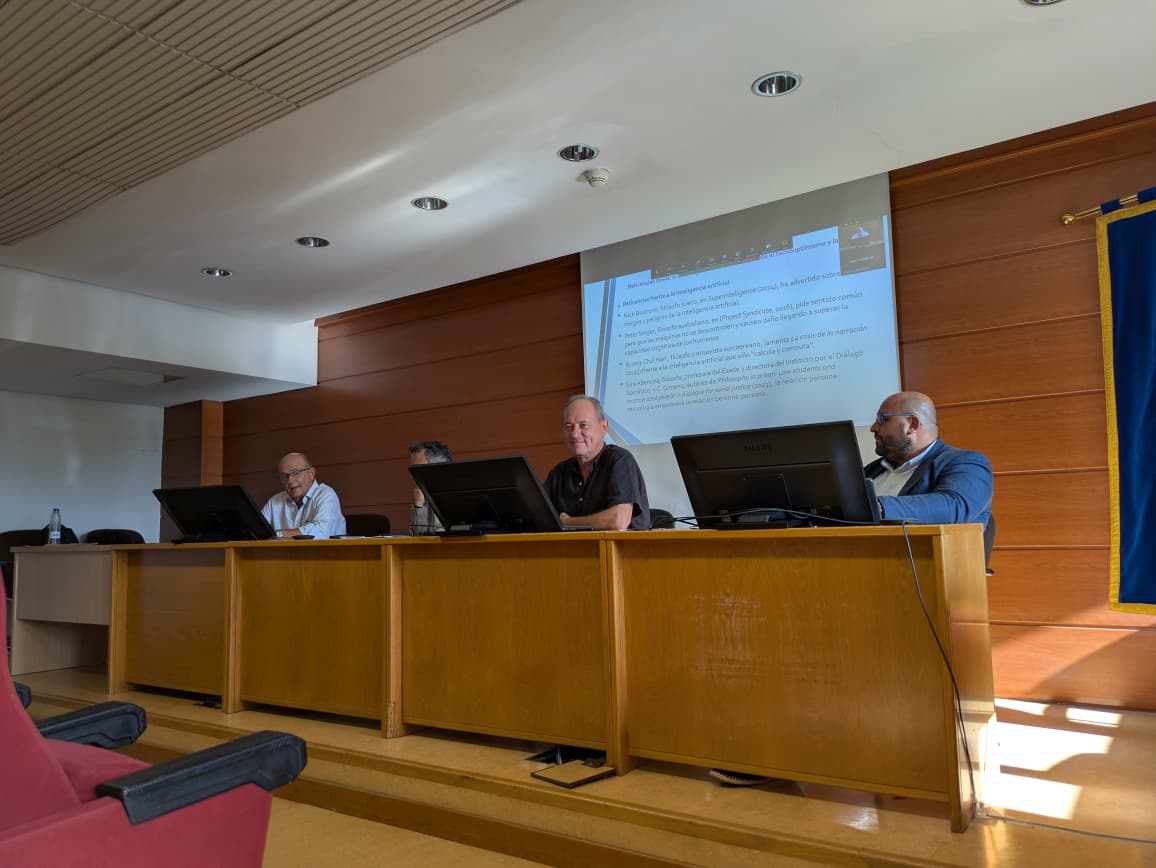 Juan Pavón participa en las Jornadas de Problemas Sociales de la UNED